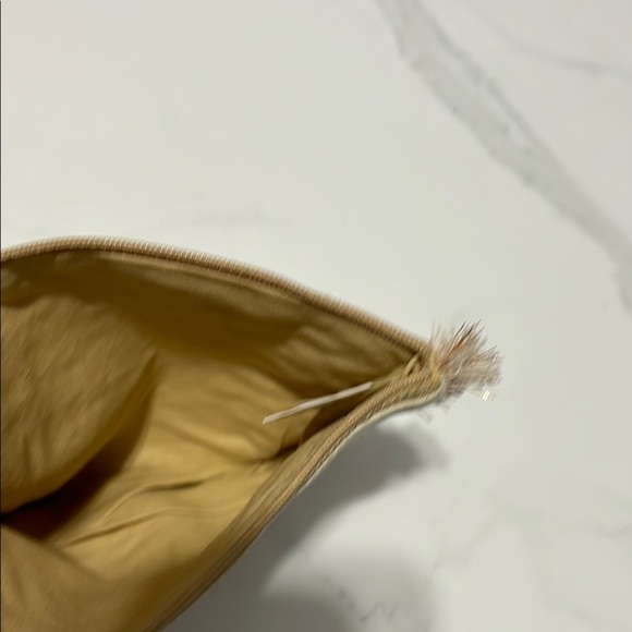 Beaded Floral Pouch with Tassel - Picture 3 of 3